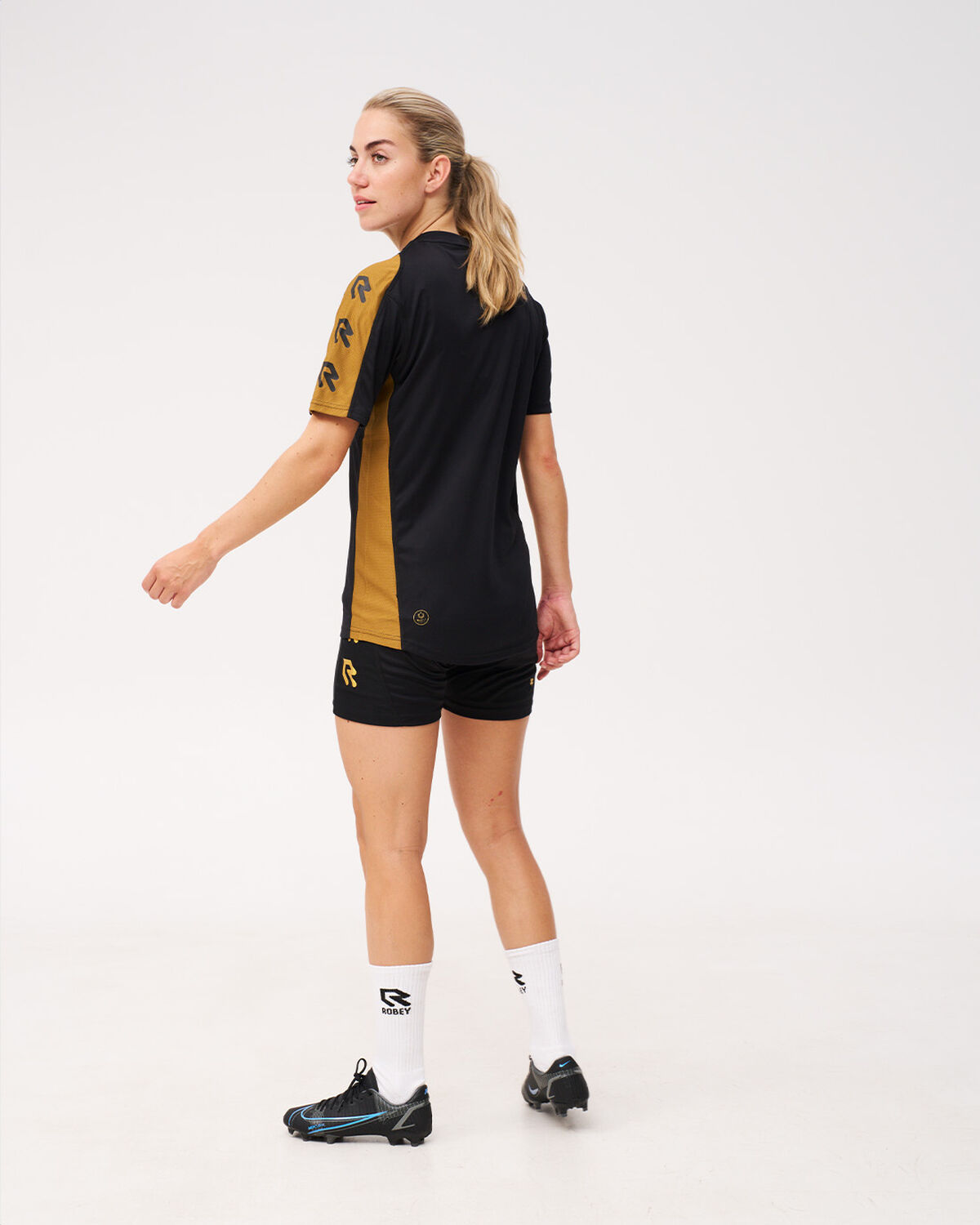 Performance Shirt, Black/Gold, hi-res