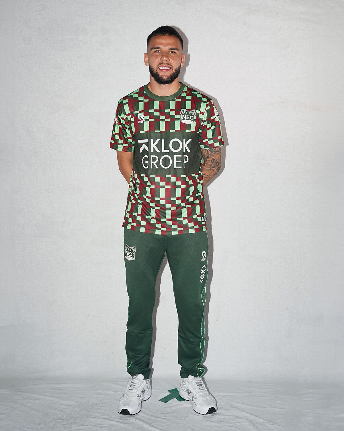 N.E.C. Warm Up Pants 23/24, Dark Green, hi-res