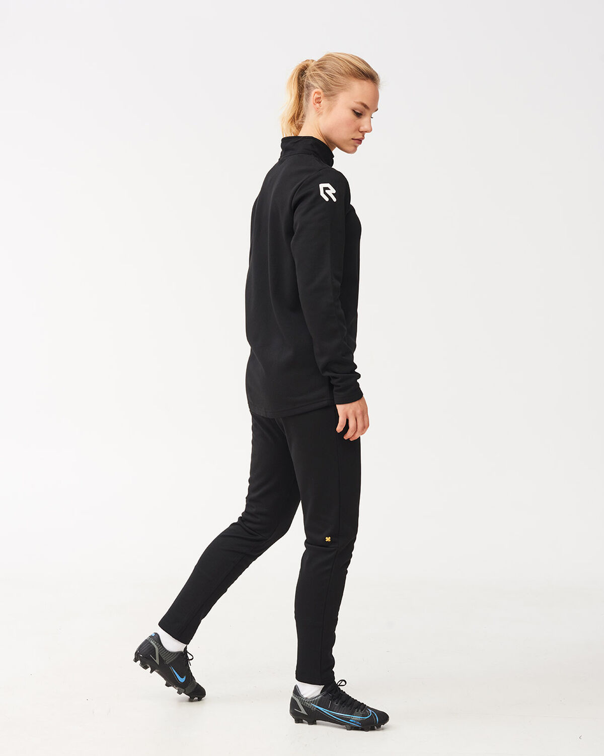 Crossbar Tracksuit Black, , hi-res