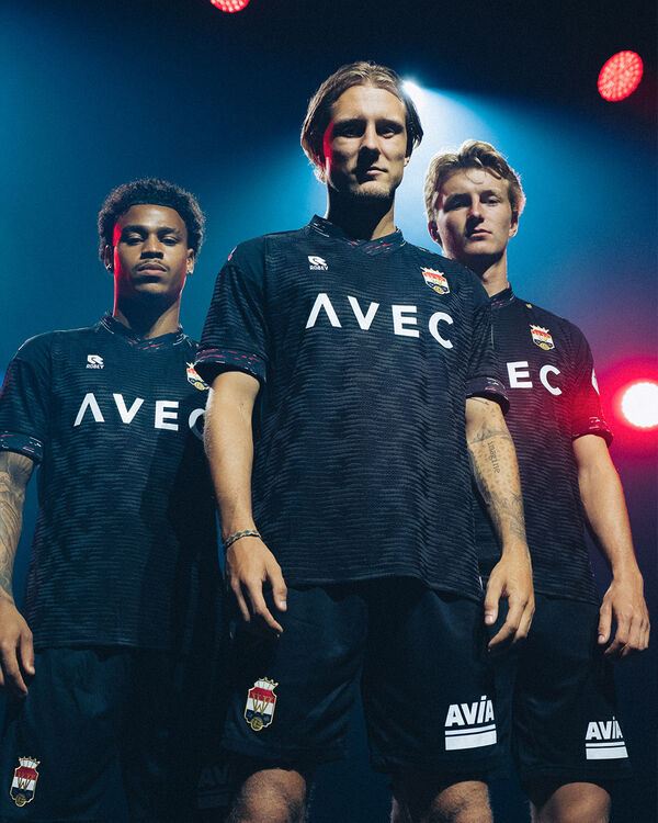 Willem II Third Shirt 24/25
